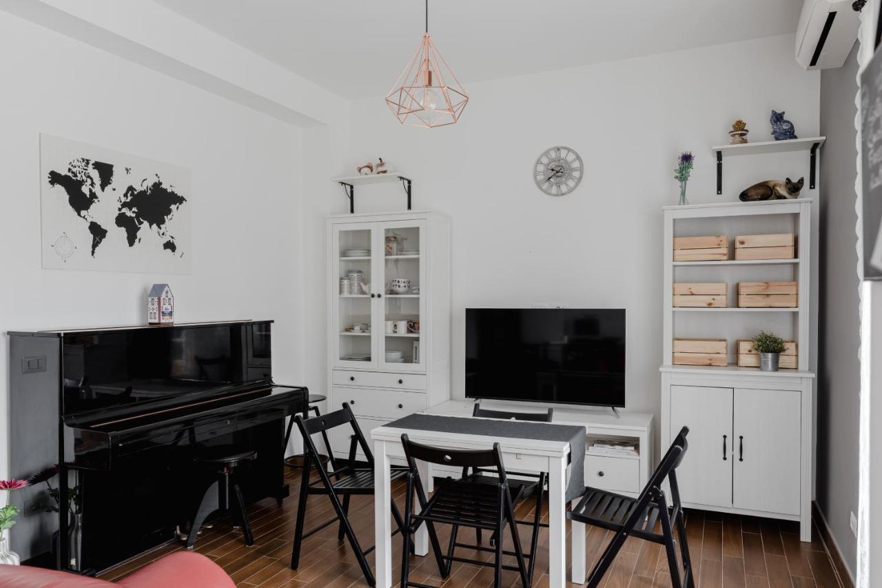 Apartment Scarfoglio Apartment, 4 Persone, 2 Camere, Balcone, Wi-fi, Stazione Tiburtina *