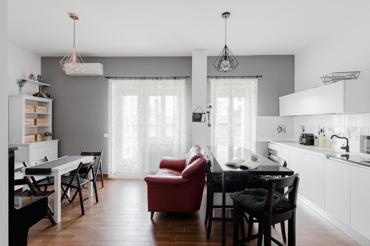Apartment Scarfoglio Apartment, 4 Persone, 2 Camere, Balcone, Wi-fi, Stazione Tiburtina *